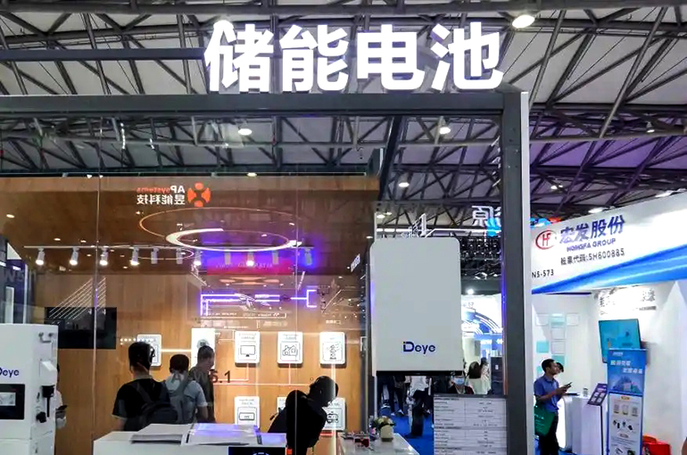 Chinese energy storage firms shift from hardware to integrated energy services, insiders say