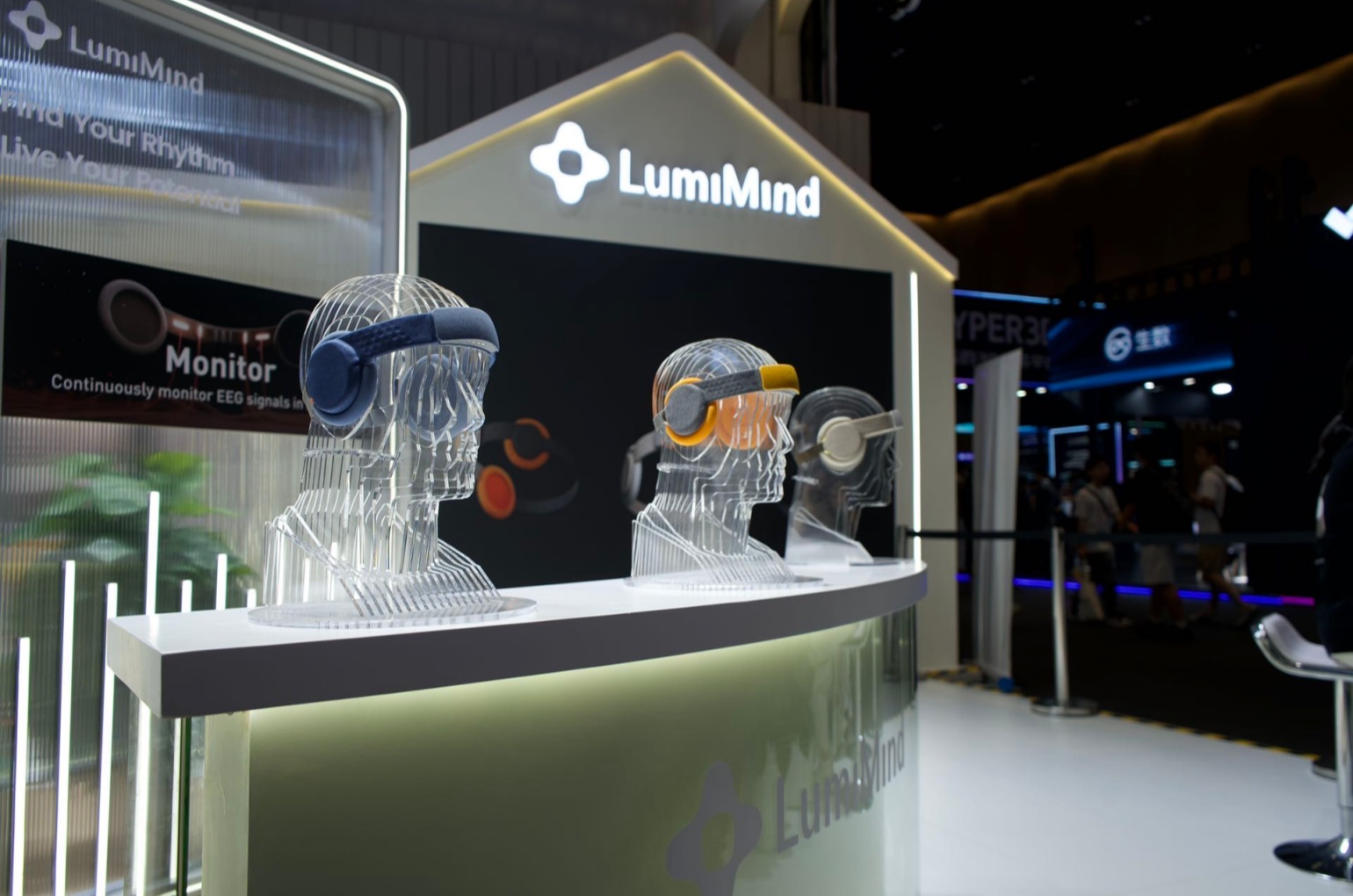 Lumimind debuts eeg-regulated sleep device at WAIC