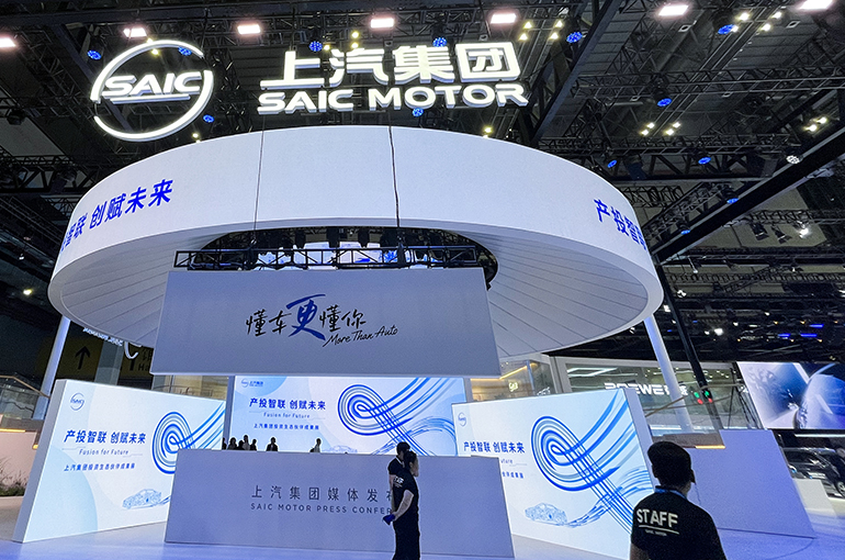 SAIC redeploys key executives in expected wider reshuffle at Chinese carmaker
